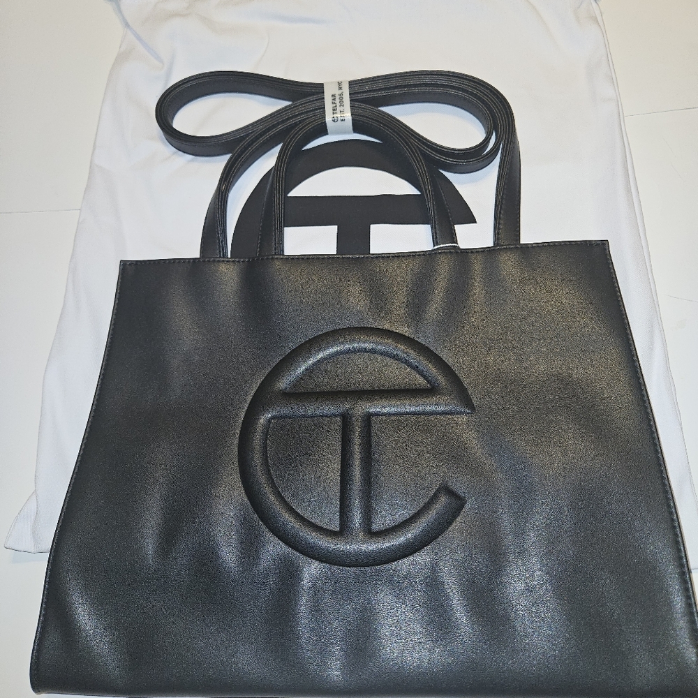 Medium  Telfar Shopping Bag - Black - Picture 15 of 16
